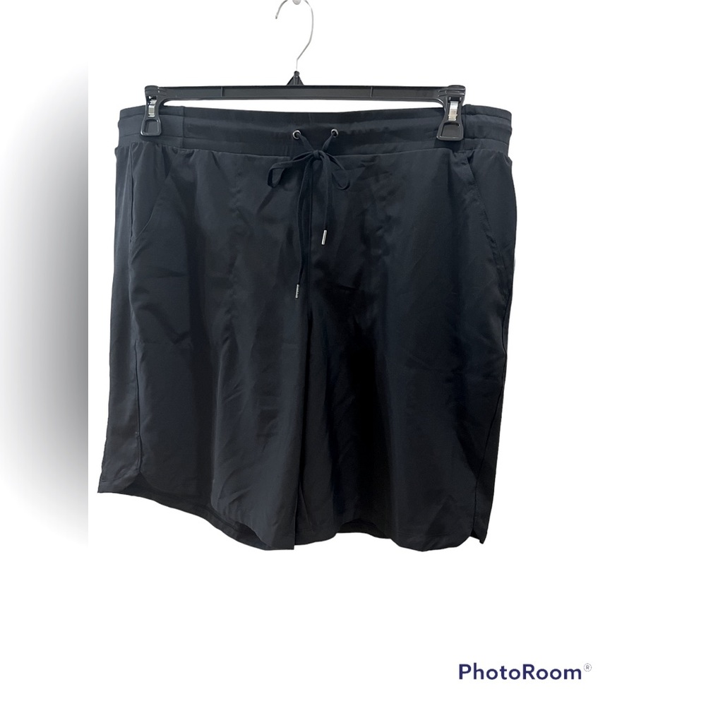XXL Black athleisure Bermuda shorts